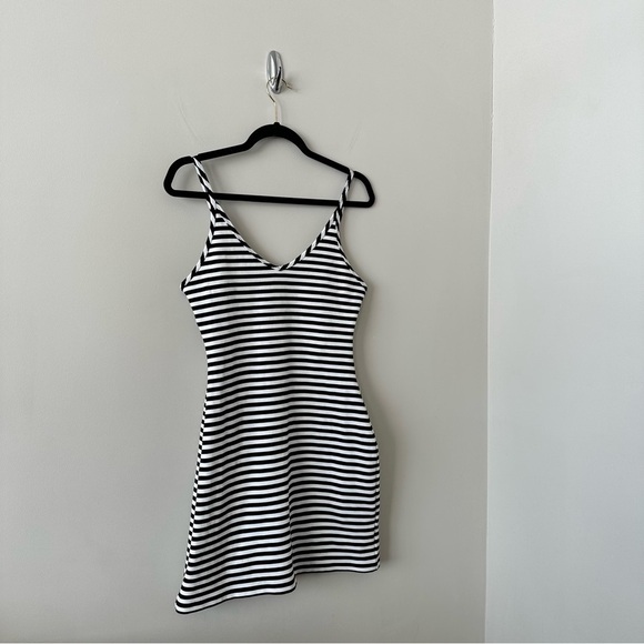 ARITZIA-“SUNDAY Best” Stripe Bodycon Mini Dress (Size:Medium) - Picture 4 of 12